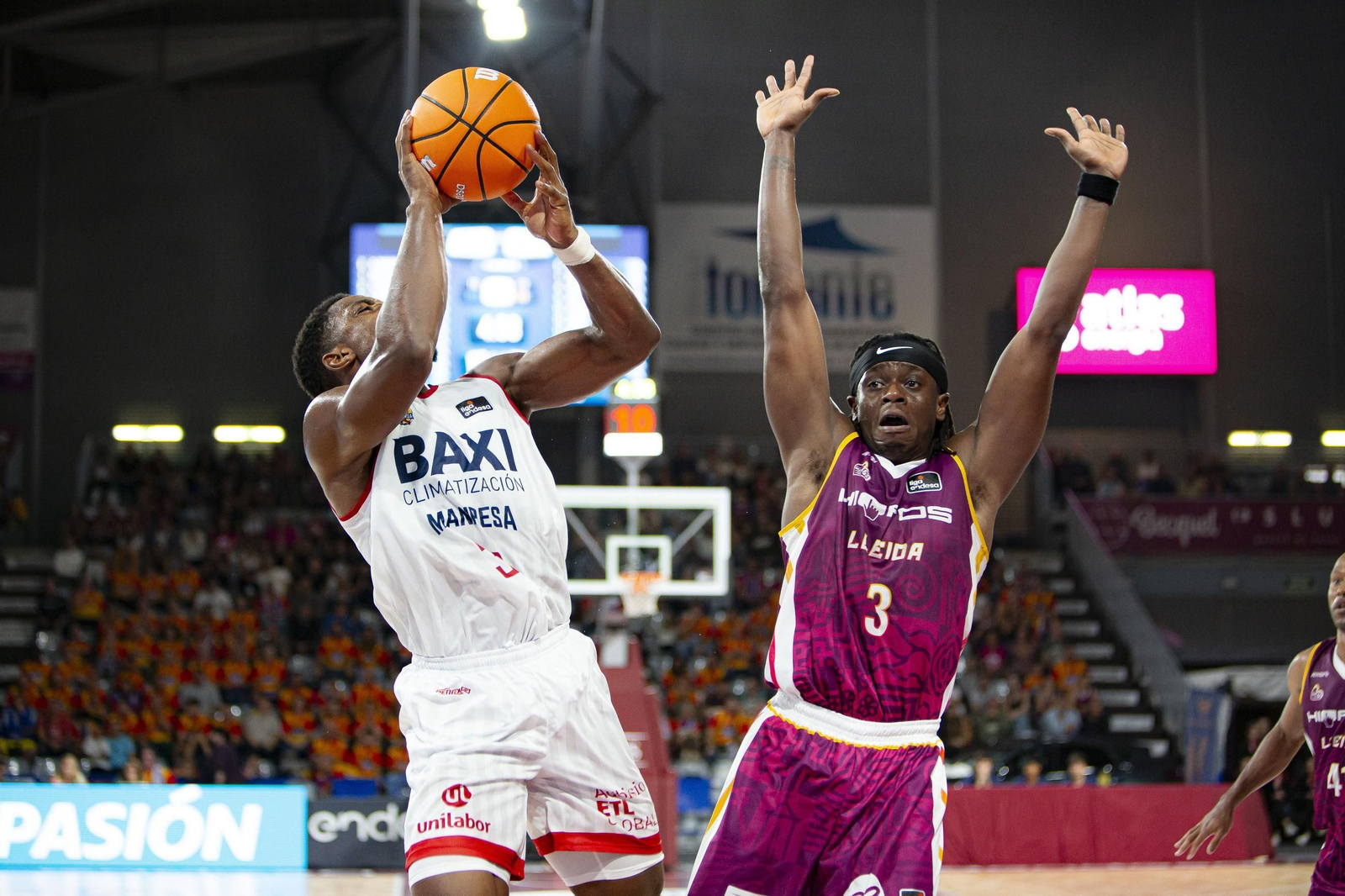 Thomas Bropleh se medirá a su exequipo.