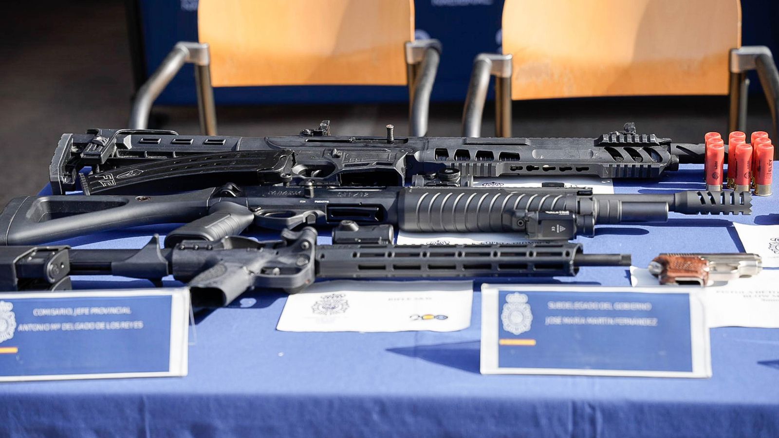 Parte del arsenal de la banda criminal.