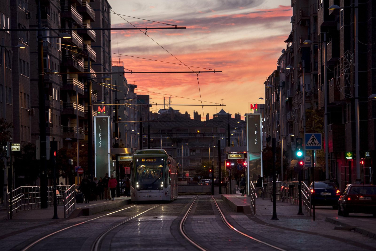 El Metro por las calles de la capital.