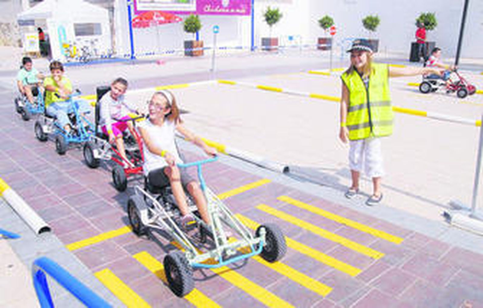 La plaza de Las Bodegas se convirtió ayer en un circuito para los más jóvenes.