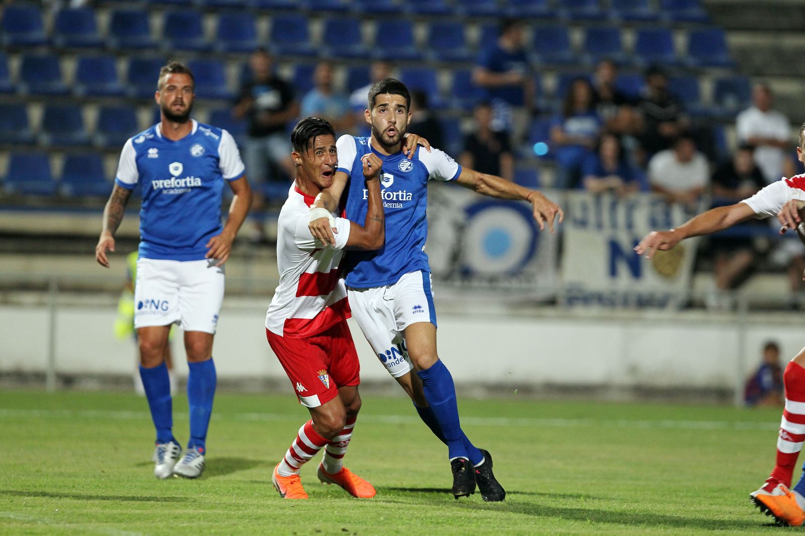 Imágenes del trofeo de la Vendimia entre el Xerez DFC y San Fernando