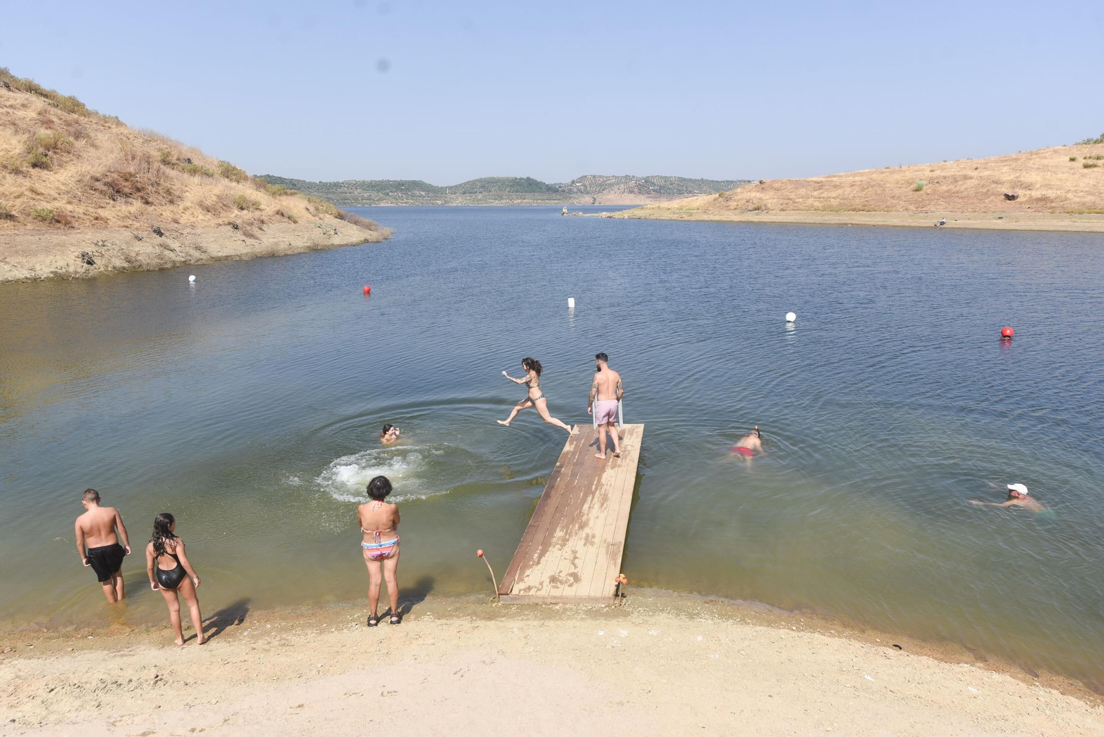 Disfrutando en las aguas de La Breña.