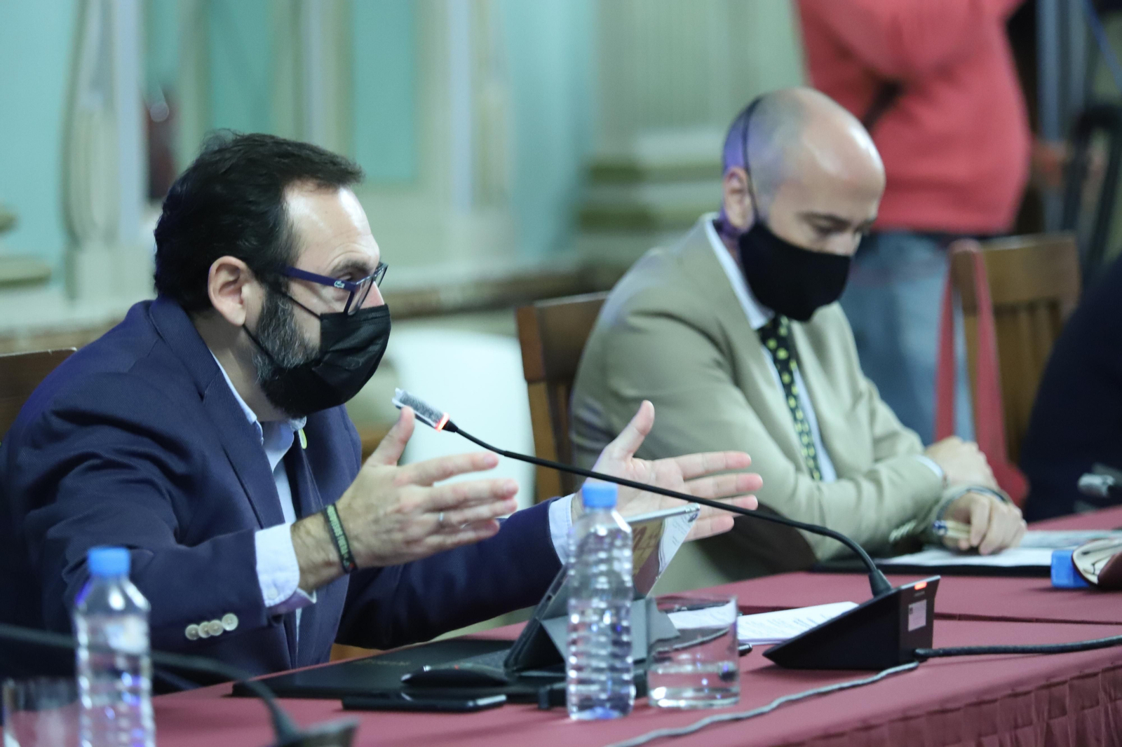 Pleno ordinario en el Ayuntamiento de Huelva