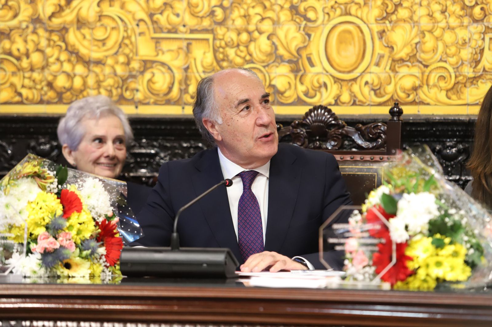 Imágenes del homenaje a Concepción Villaescusa y Cristina Orozco en Algeciras por el 8-M