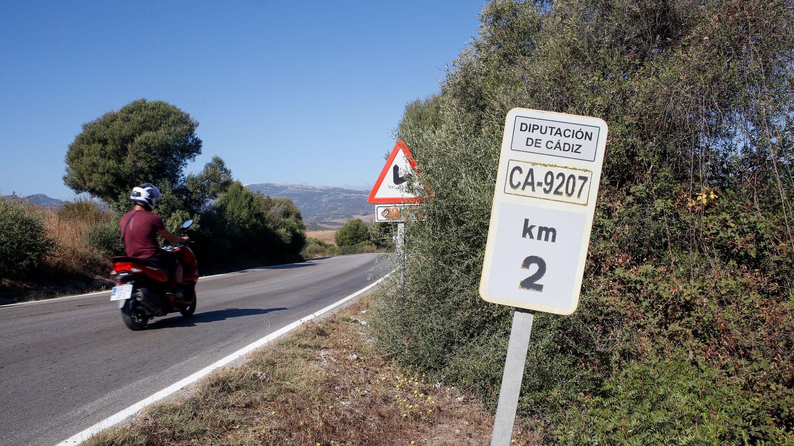 Hito kilométrico de la carretera provincial CA-9207 (Los Barrios-Estación de San Roque)