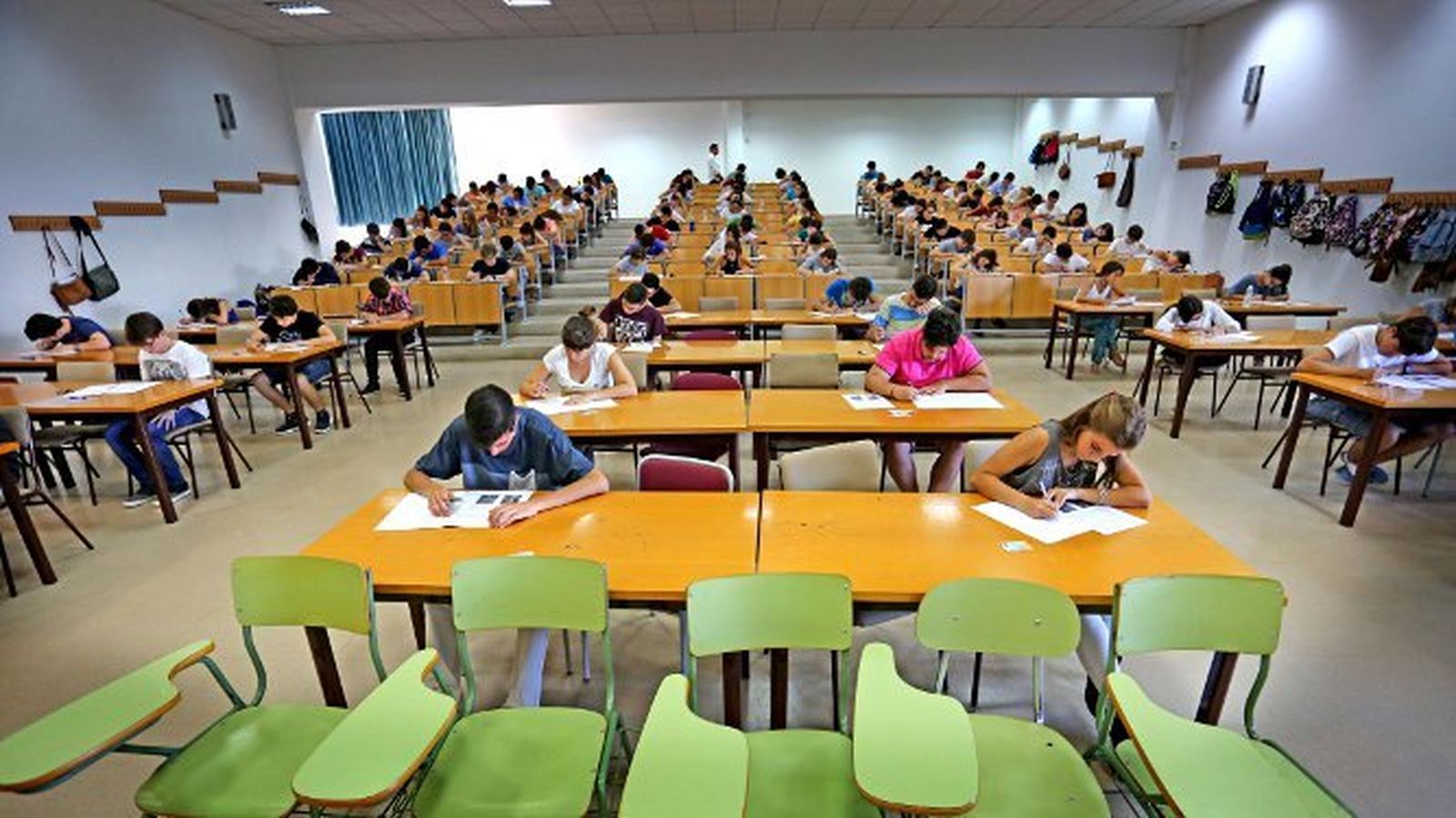 Una de las últimas pruebas de Selectividad celebradas el pasado junio en el Campus de Jerez.