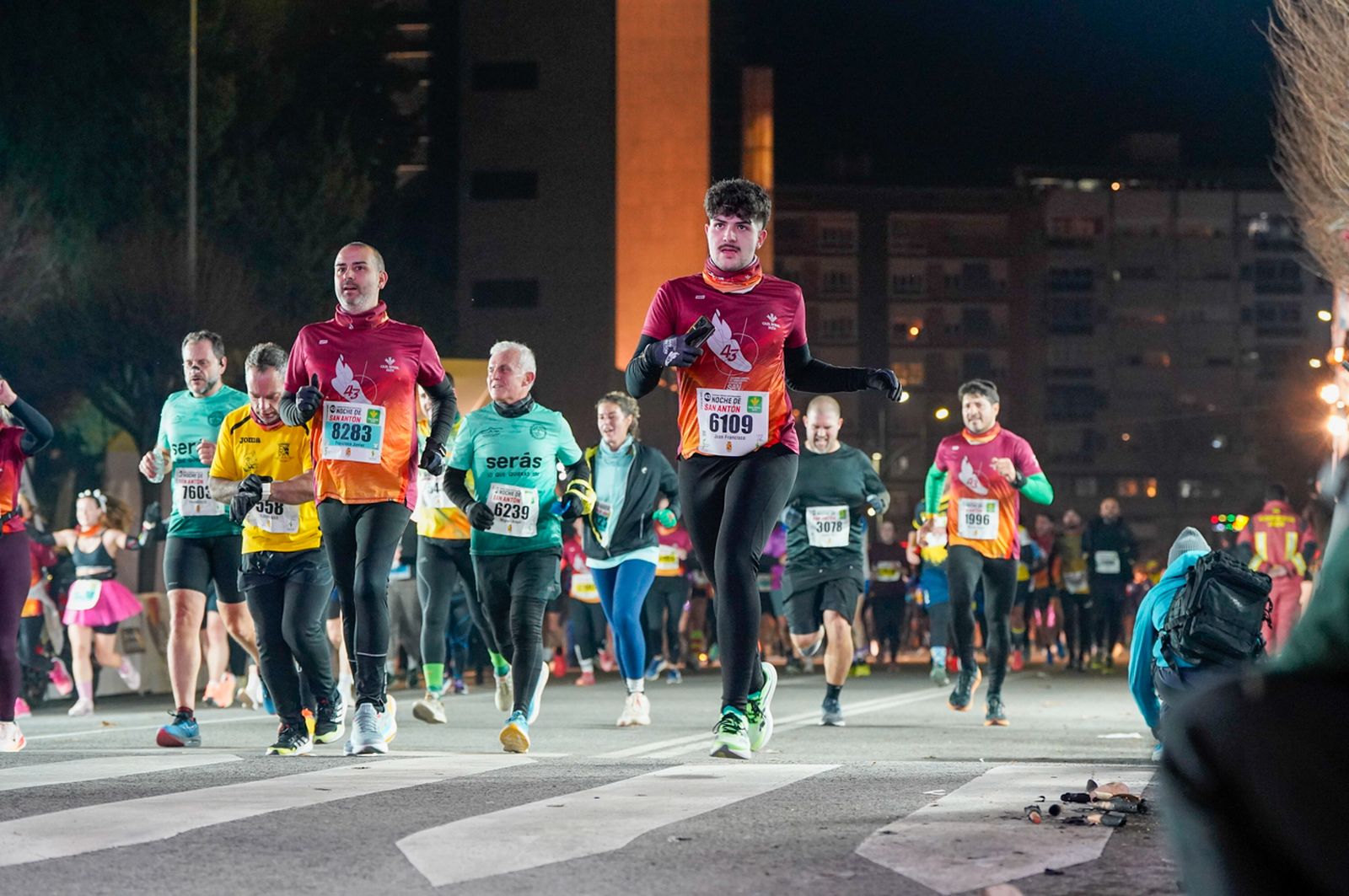 En imágenes: búscate en tu llegada a meta de la Carrera de San Antón 2026 (18)