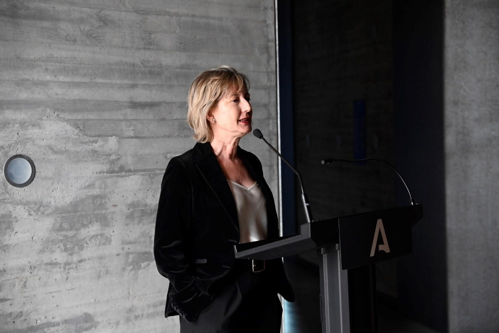 La exposición 'José Val del Omar: Una Técnica con T mayúscula', en imágenes