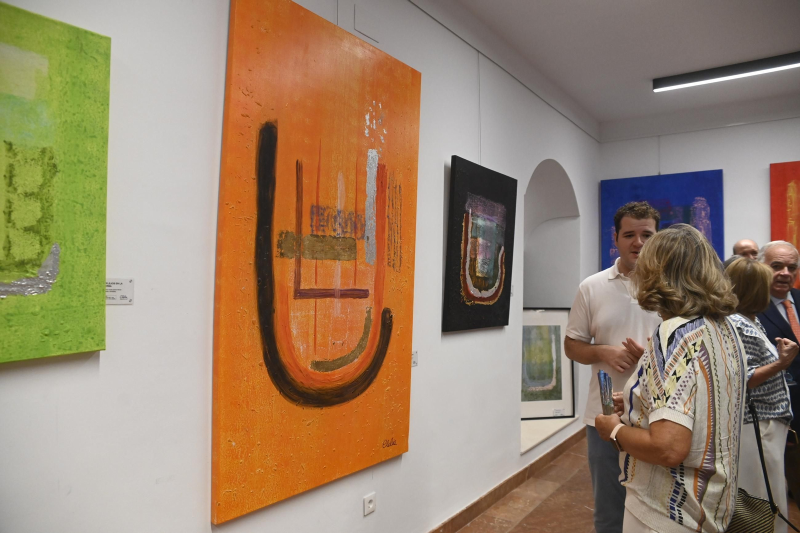 La inauguración de la exposición 'Miscelánea' de Clelia Muchetti, en imágenes