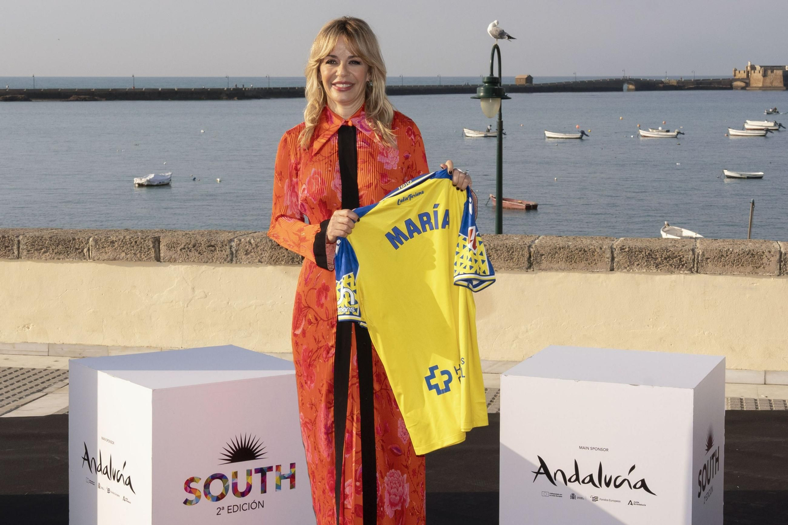La actriz María Adánez, con una camiseta del Cádiz en la playa de la Caleta en la edición del South del pasado año.