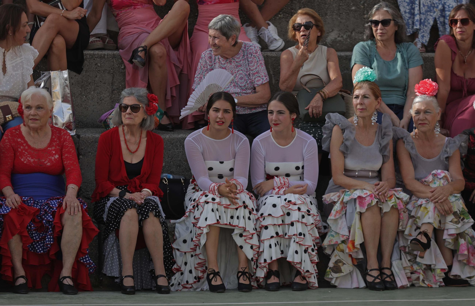 Fotos del I concurso de sevillanas 'Entre Volantes' en Algeciras
