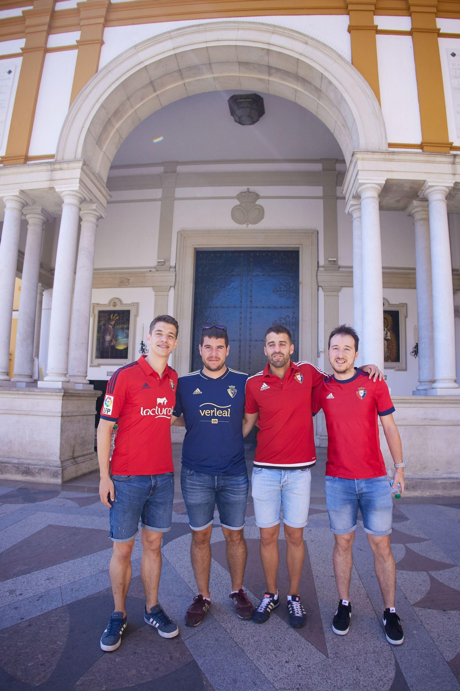 Las fotos de aficionados de Real Madrid y Osasuna el día de la final de Copa en Sevilla
