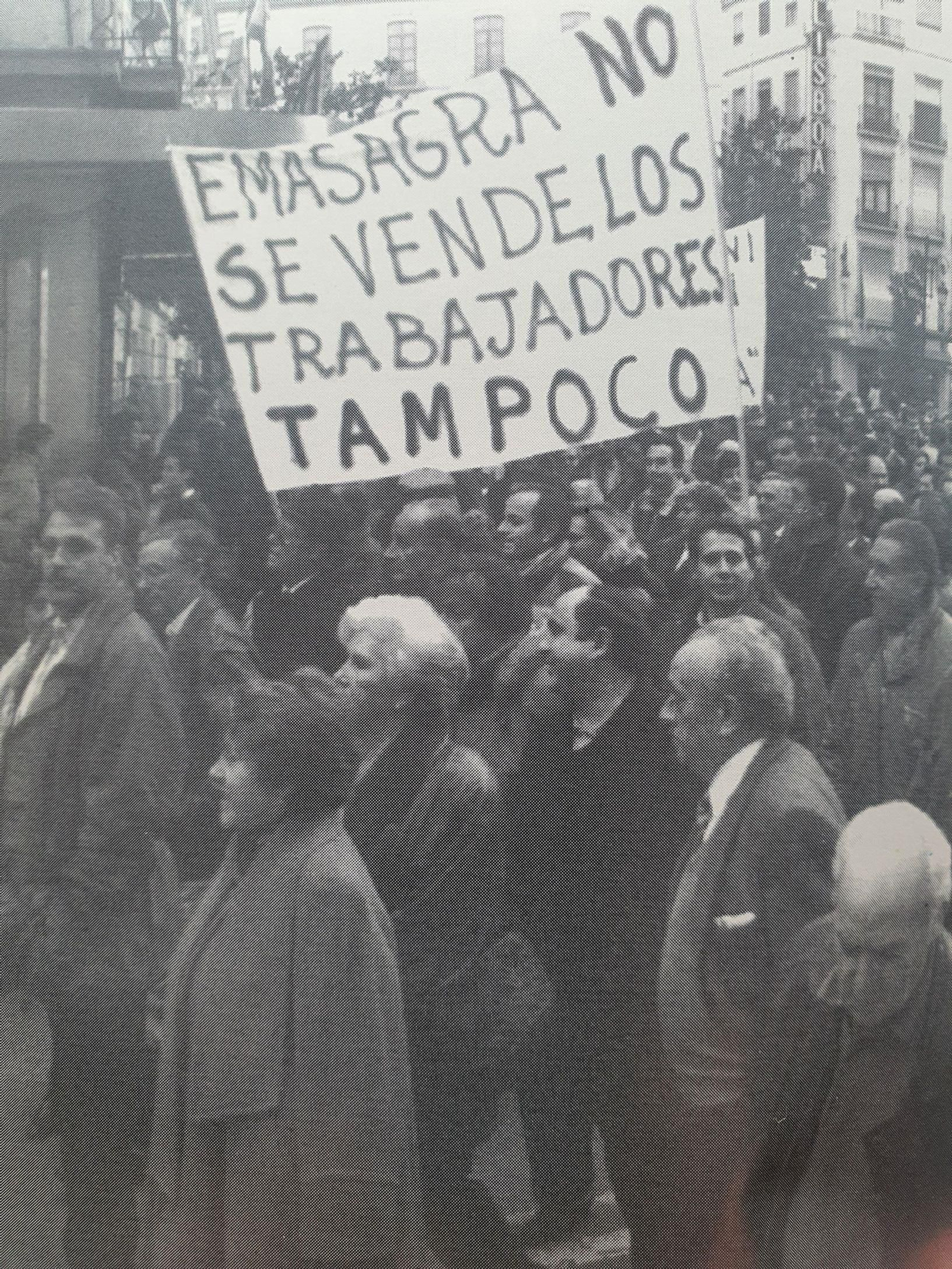 Manifestación en contra de la privatización de la gestión de Emasagra.