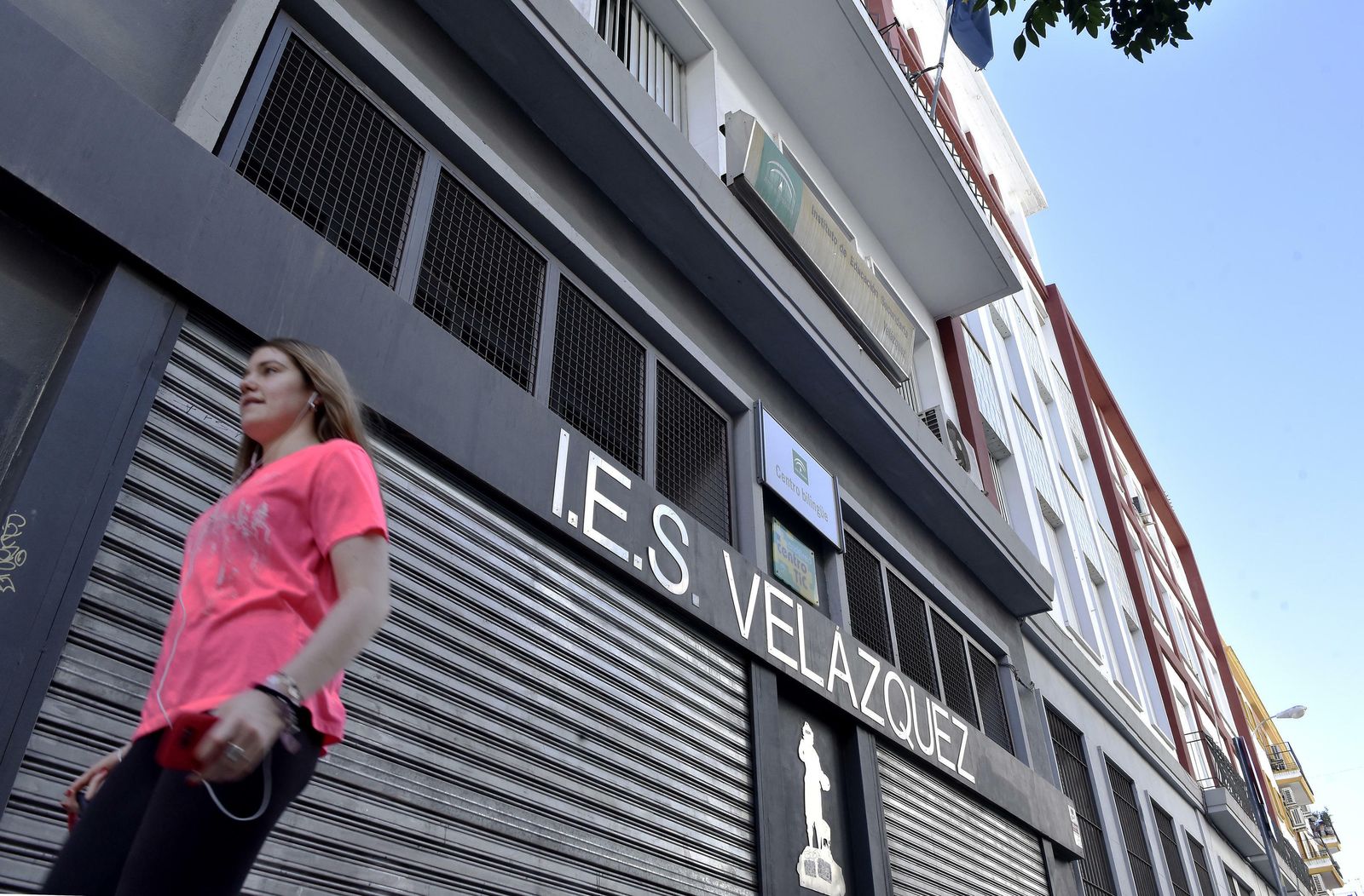 Fachada del IES Velázquez, en el Casco Antiguo de Sevilla.