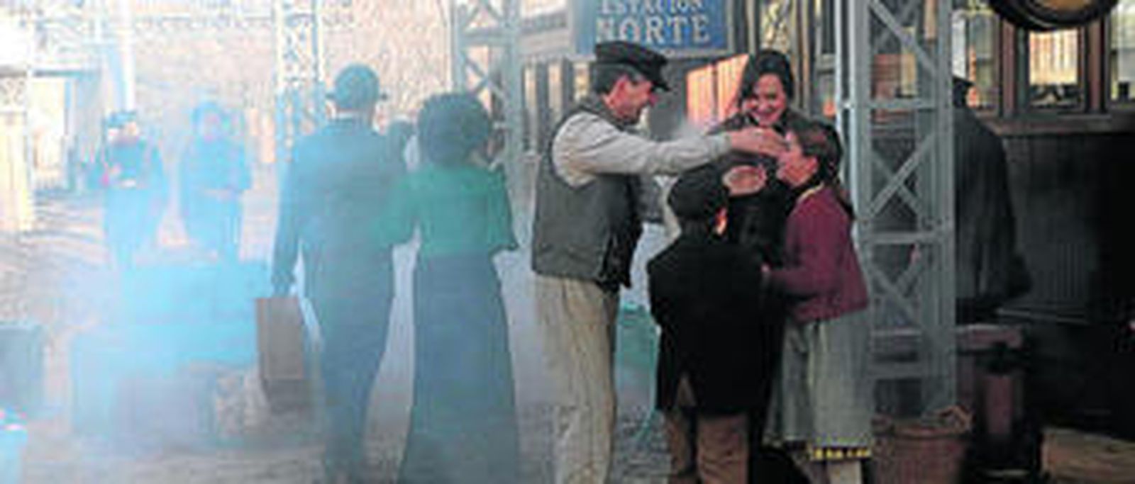 La estación madrileña decimonónica ambientada para acoger parte de las tramas del nuevo serial de TVE 'Acacias 38'.