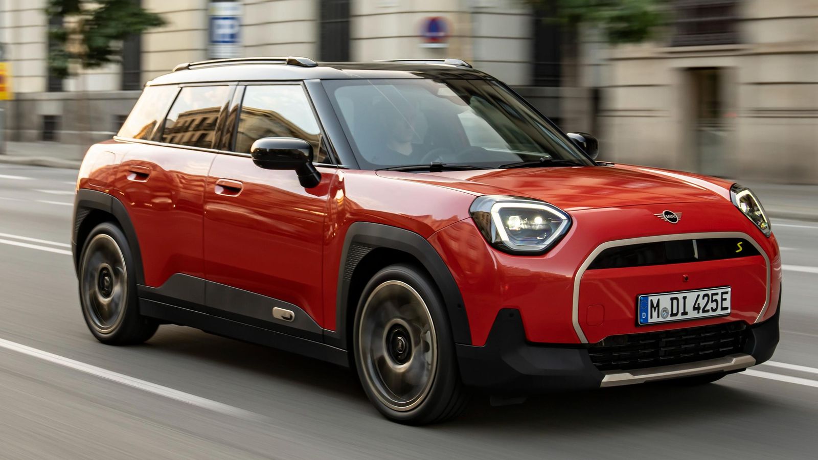 Mini Aceman, entre el Cooper y el Contryman, siempre eléctrico con tres motores de distinta potencia y desde 37.250 euros
