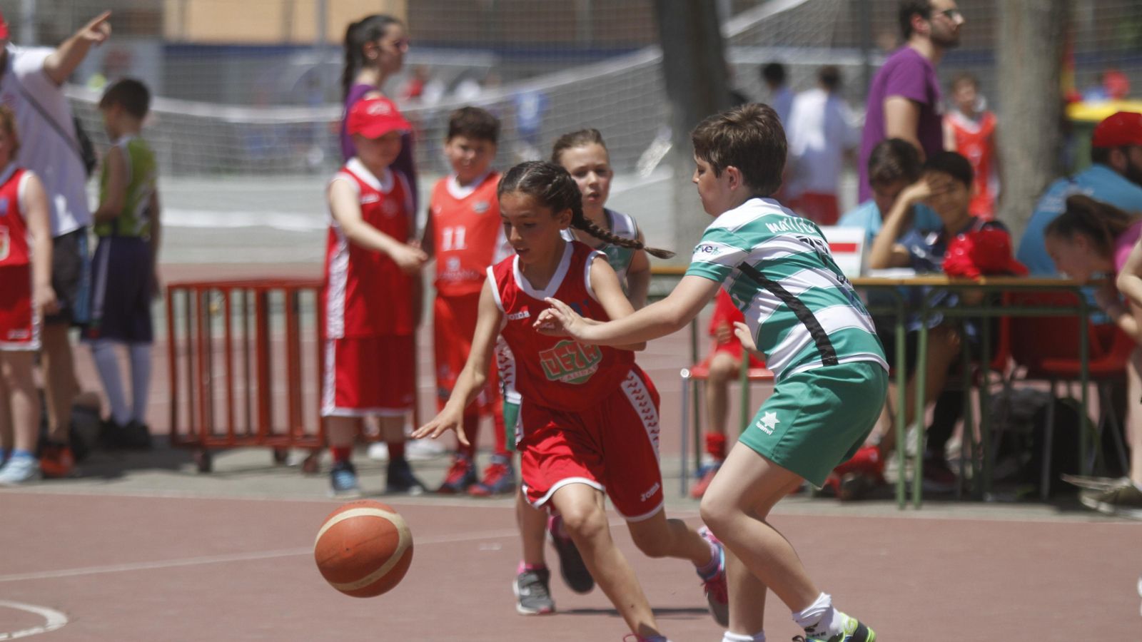 Competición de baloncesto.