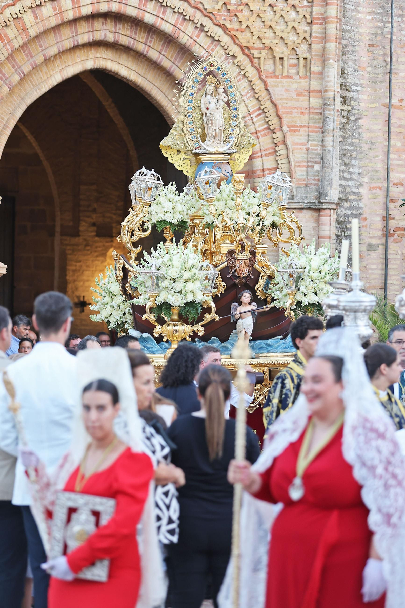 Imágenes de la procesión de Nuestra Señora de los Milagros en Palos de la Frontera Imágenes de la procesión de Nuestra Señora de los Milagros en Palos de la Frontera