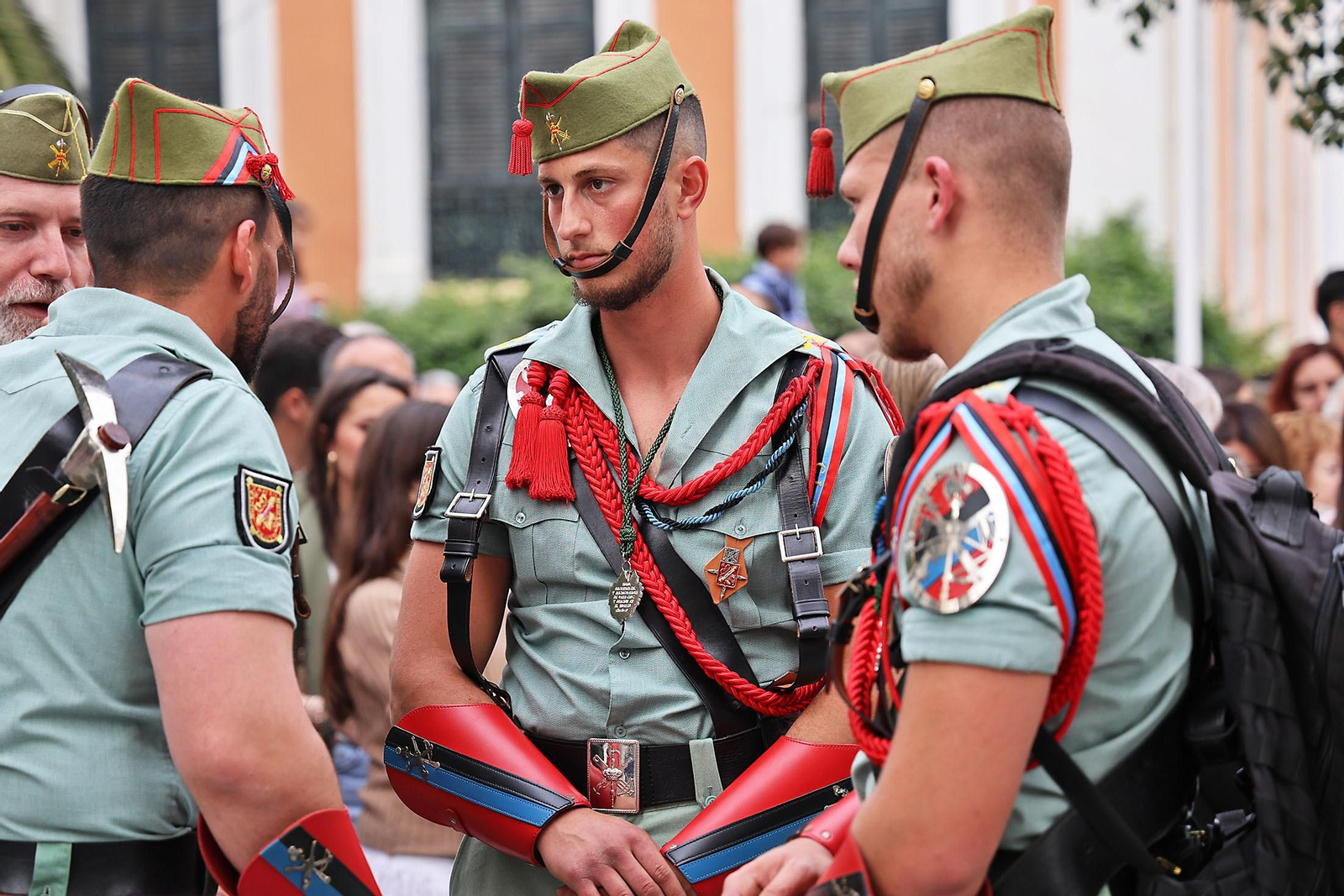 Las mejores imágenes del Sábado de Pasión en Huelva: La Legión con el Cristo de la Vera+Cruz
