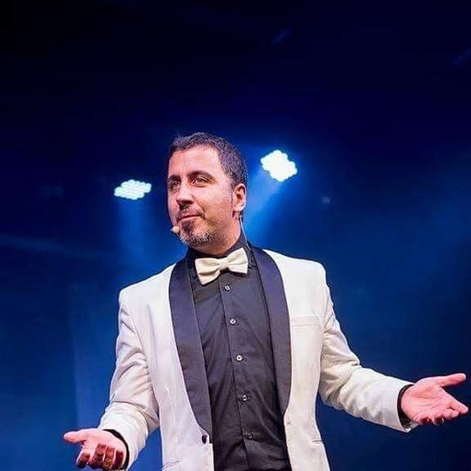 Mariano Pastrana era también el encargado de presentar los espectáculos a bordo.