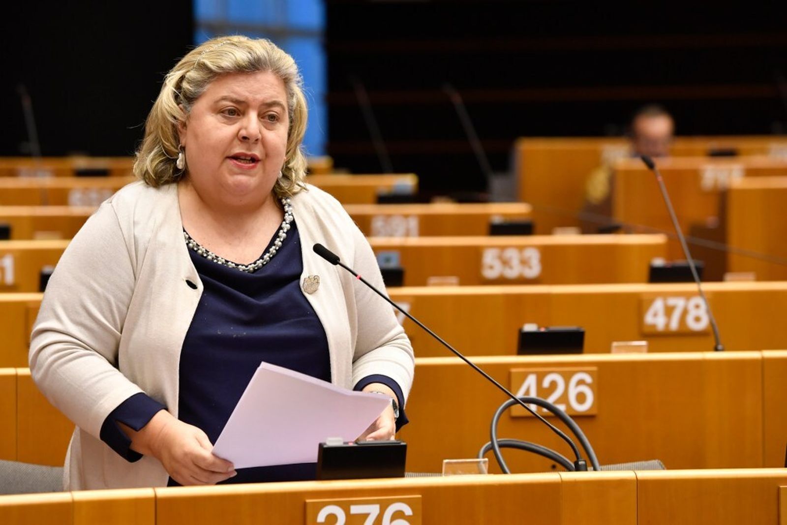 Clara Aguilera durante una intervención en Comisión del Parlamento Europeo.
