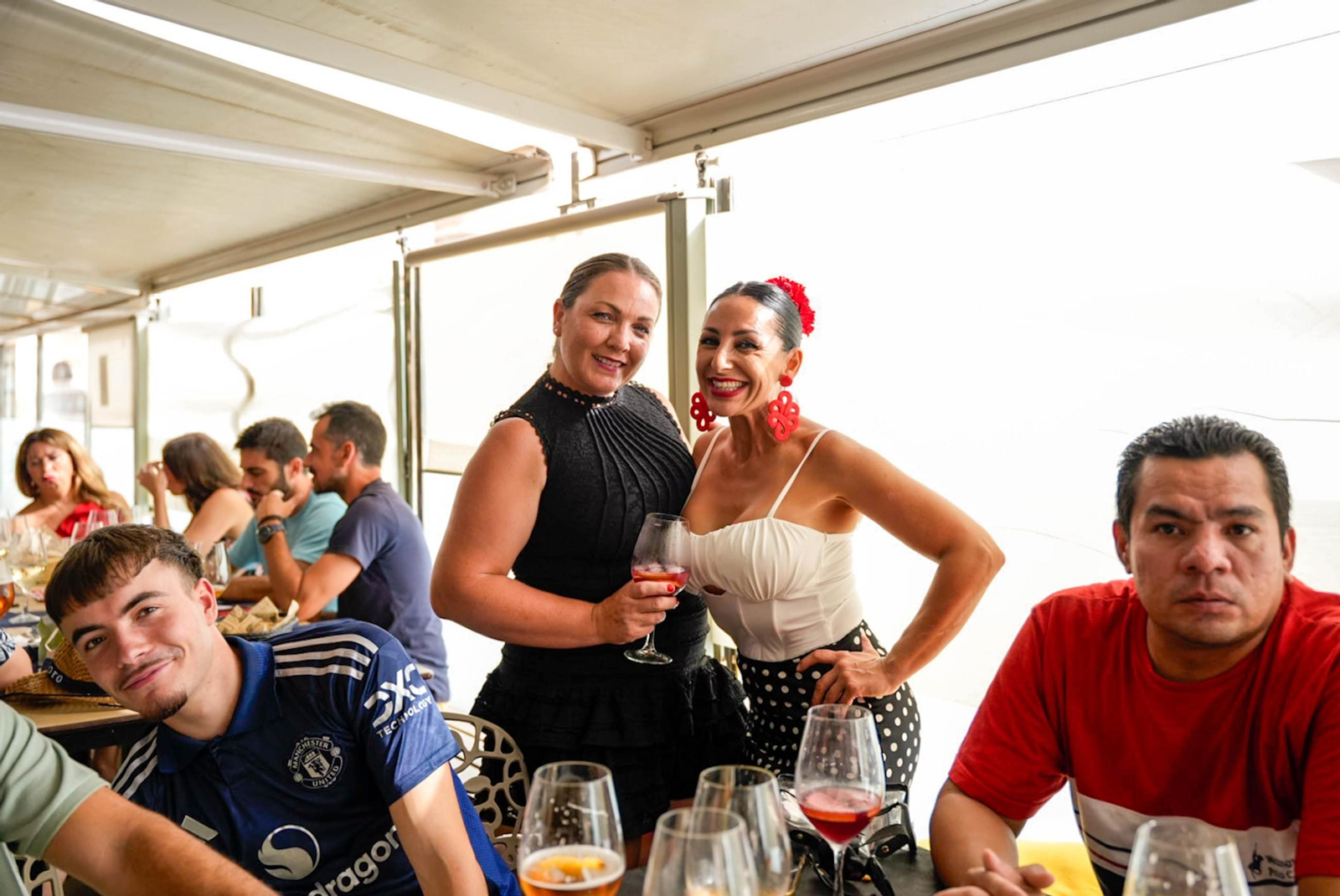 Los almerienses disfrutan del lunes en la Feria del Mediodía