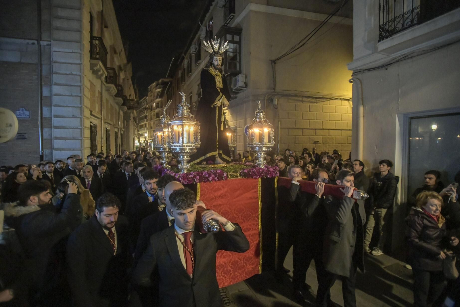 Fotogalería: Multitudinario Traslado del Señor del Rescate tras la Misión Escolar 2025