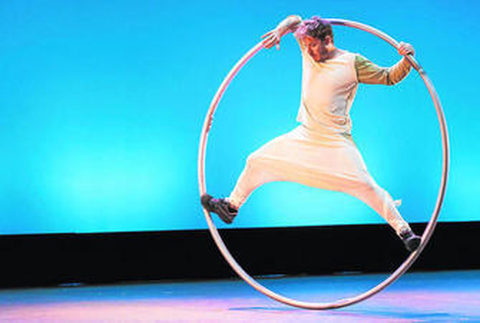 Una de las actuaciones del espectáculo circense.