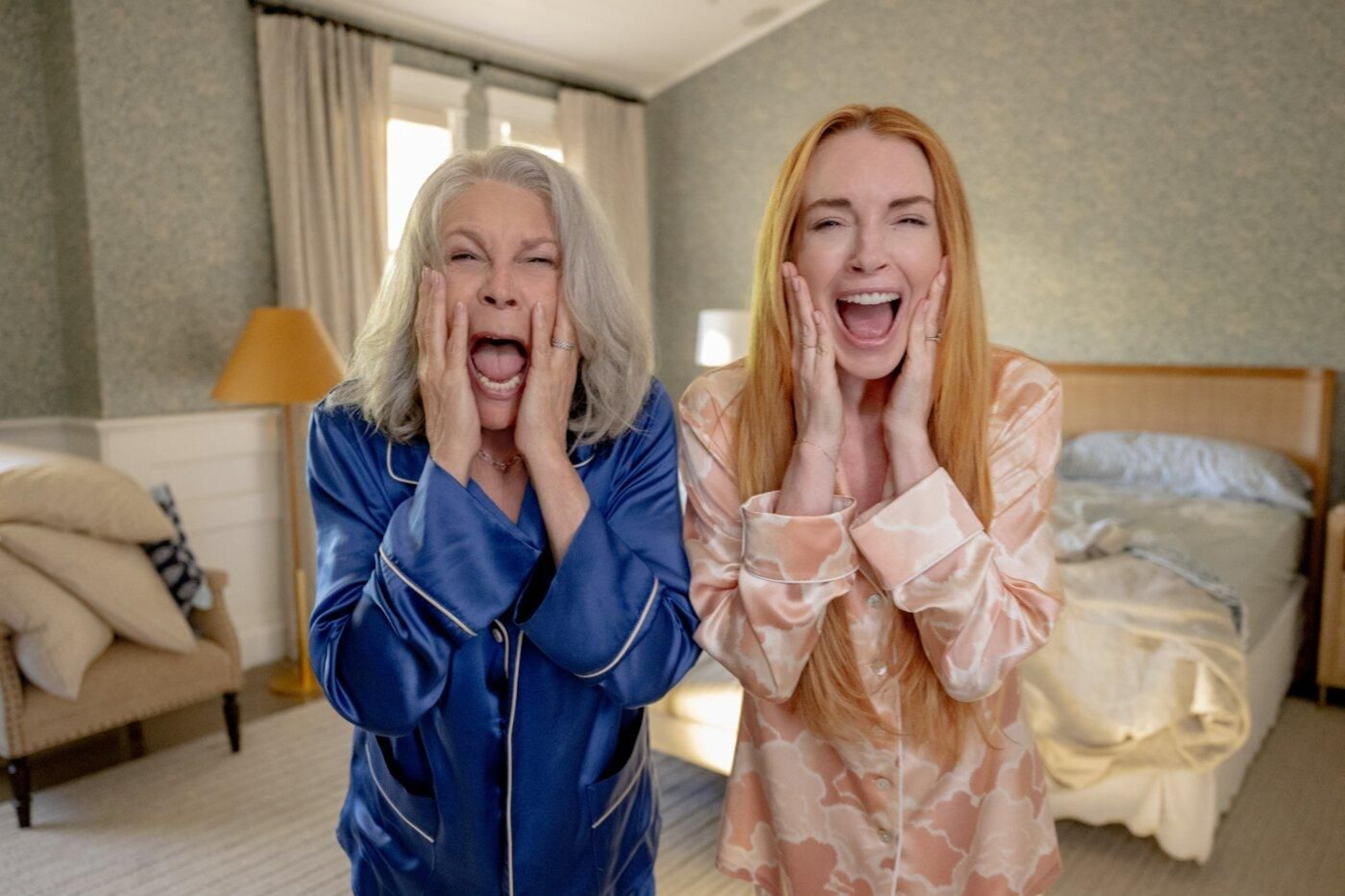 Jamie Lee Curtis y Lindsay Lohan, en 'Ponte en mi lugar de nuevo'.