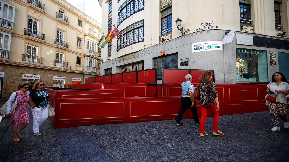 La Plaza del Palillero en Cádiz Tendrá Palcos y Sillas en Semana Santa 2025