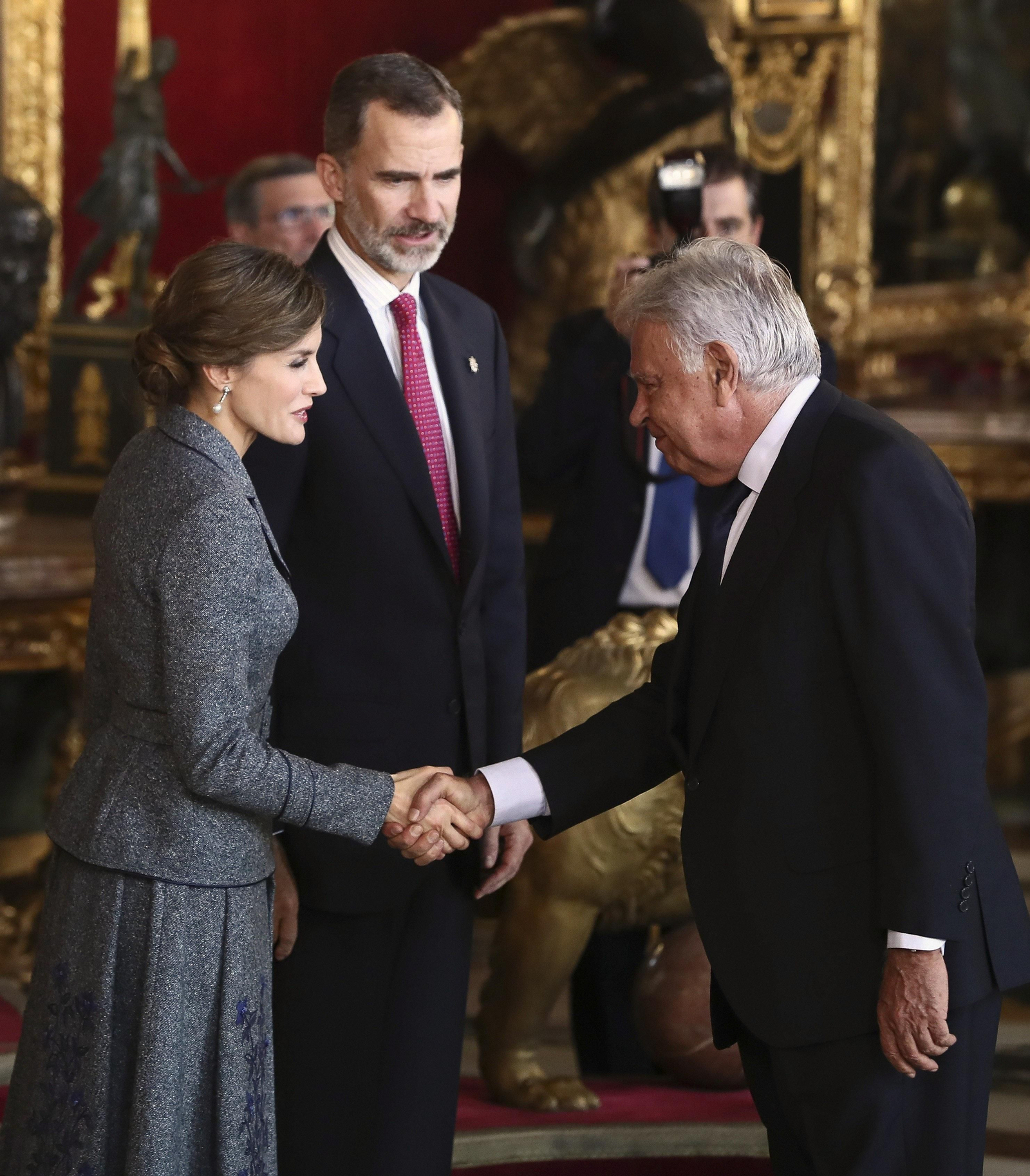 Recepción Real tras el desfile de la Fiesta Nacional Recepción Real tras el desfile de la Fiesta Nacional