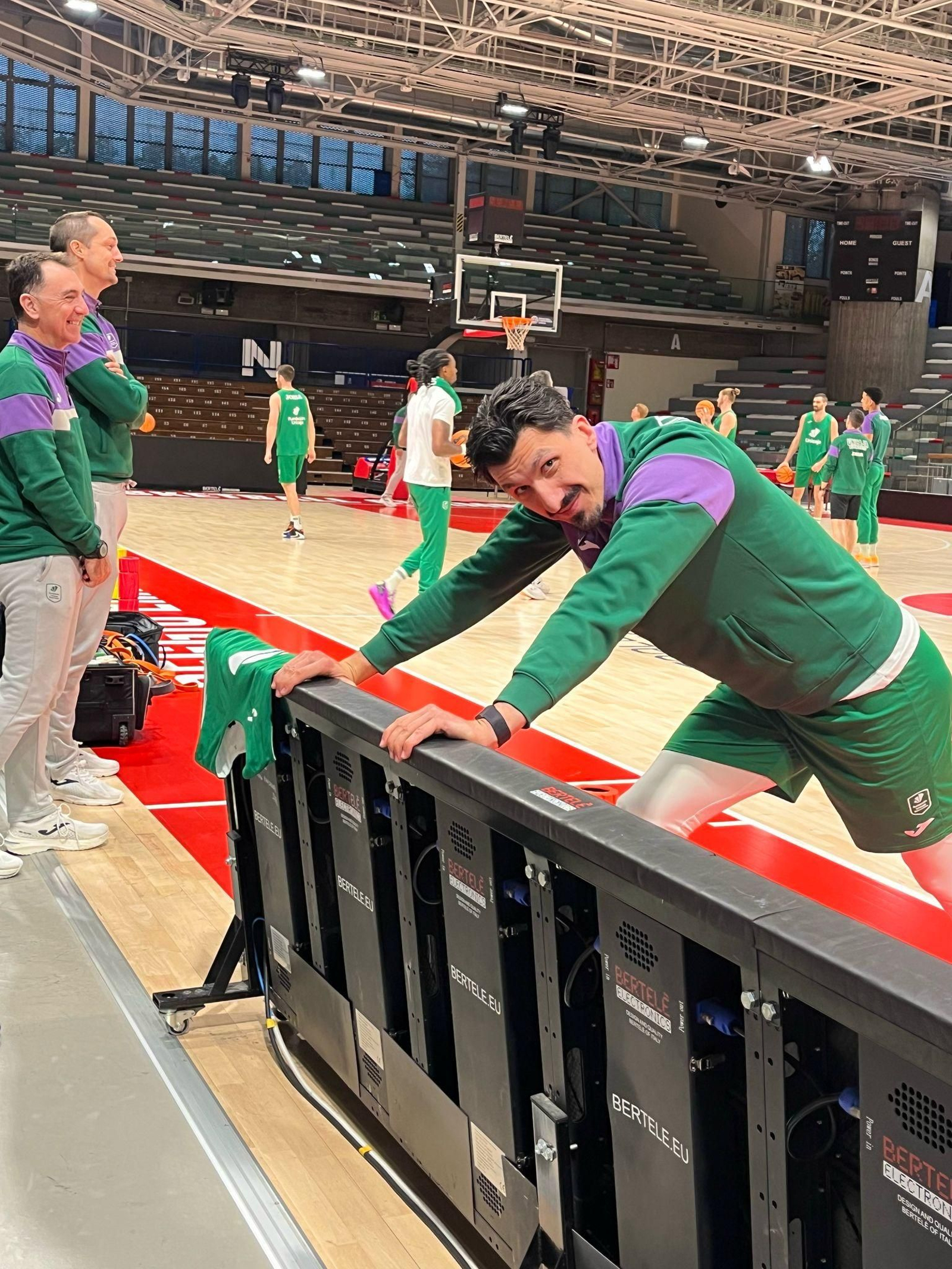 El Unicaja prueba el PalaBigi, escenario del duelo ante el Reggiana