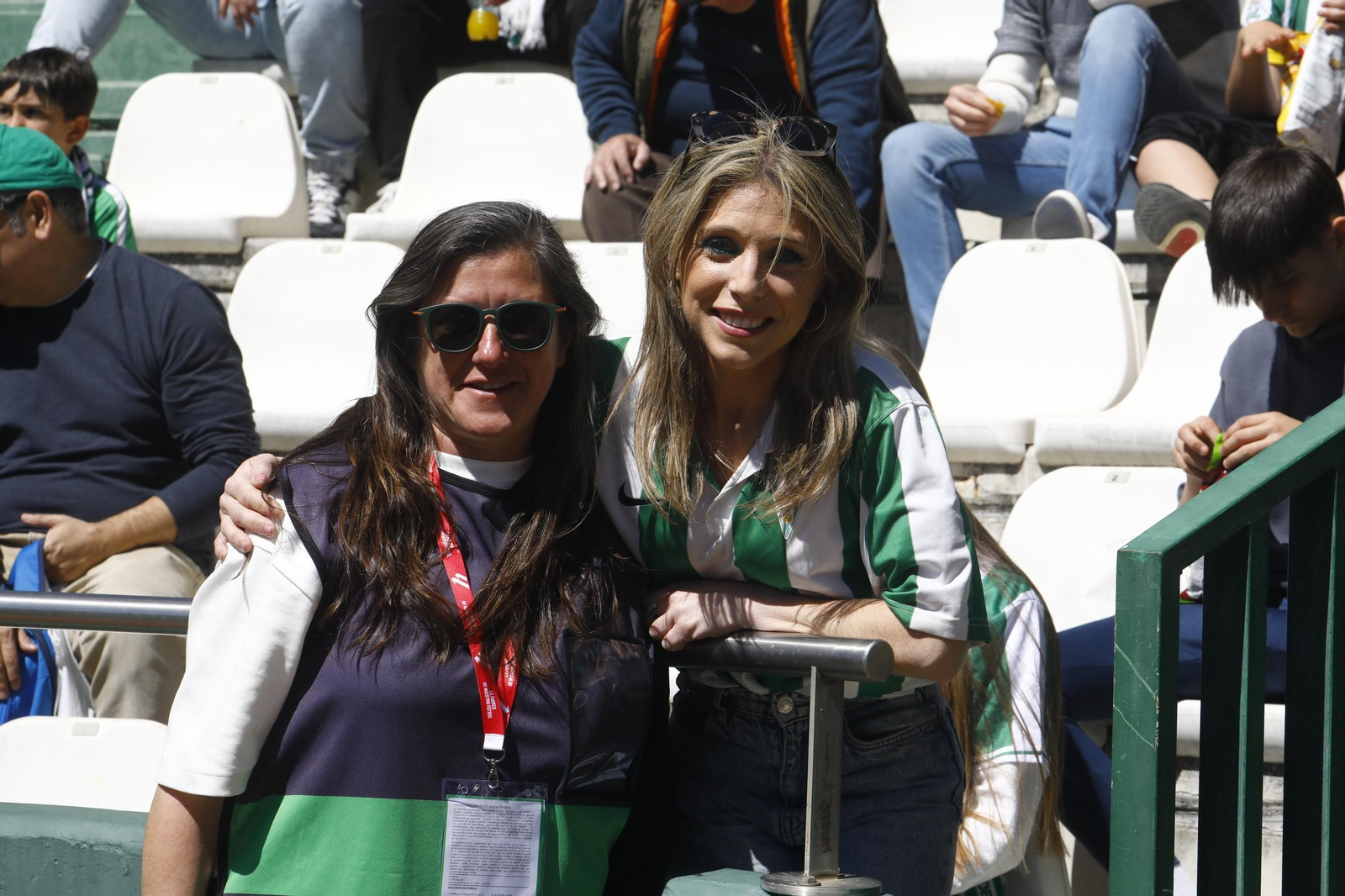 Las fotos del ambiente en El Arcángel para el Córdoba CF - Elche