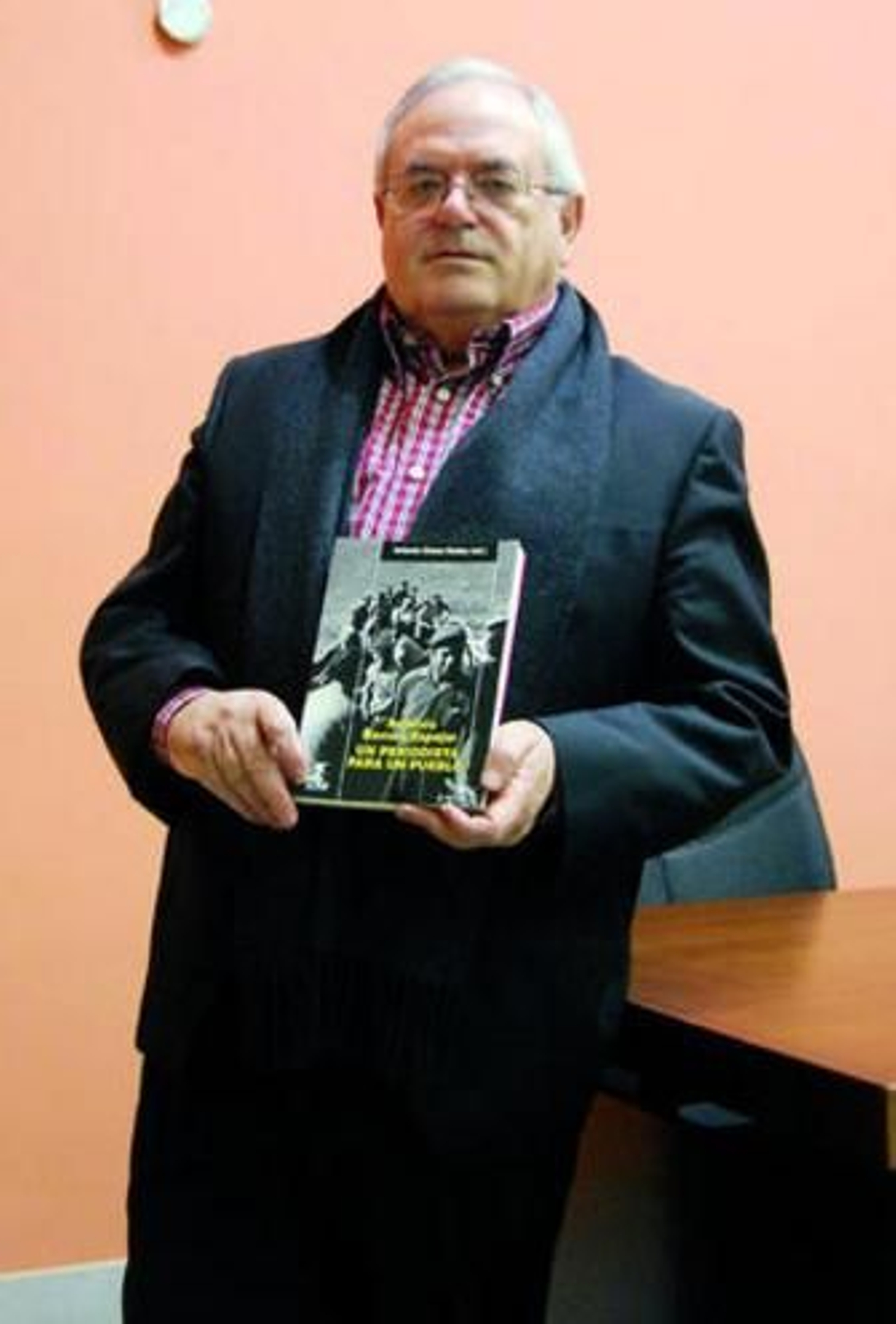 La raza recompensada de un reportero