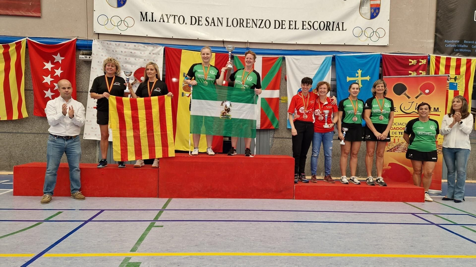 Pilar Frías y Joana Zilotin, en lo más alto del pódium en +40 en El Escorial.