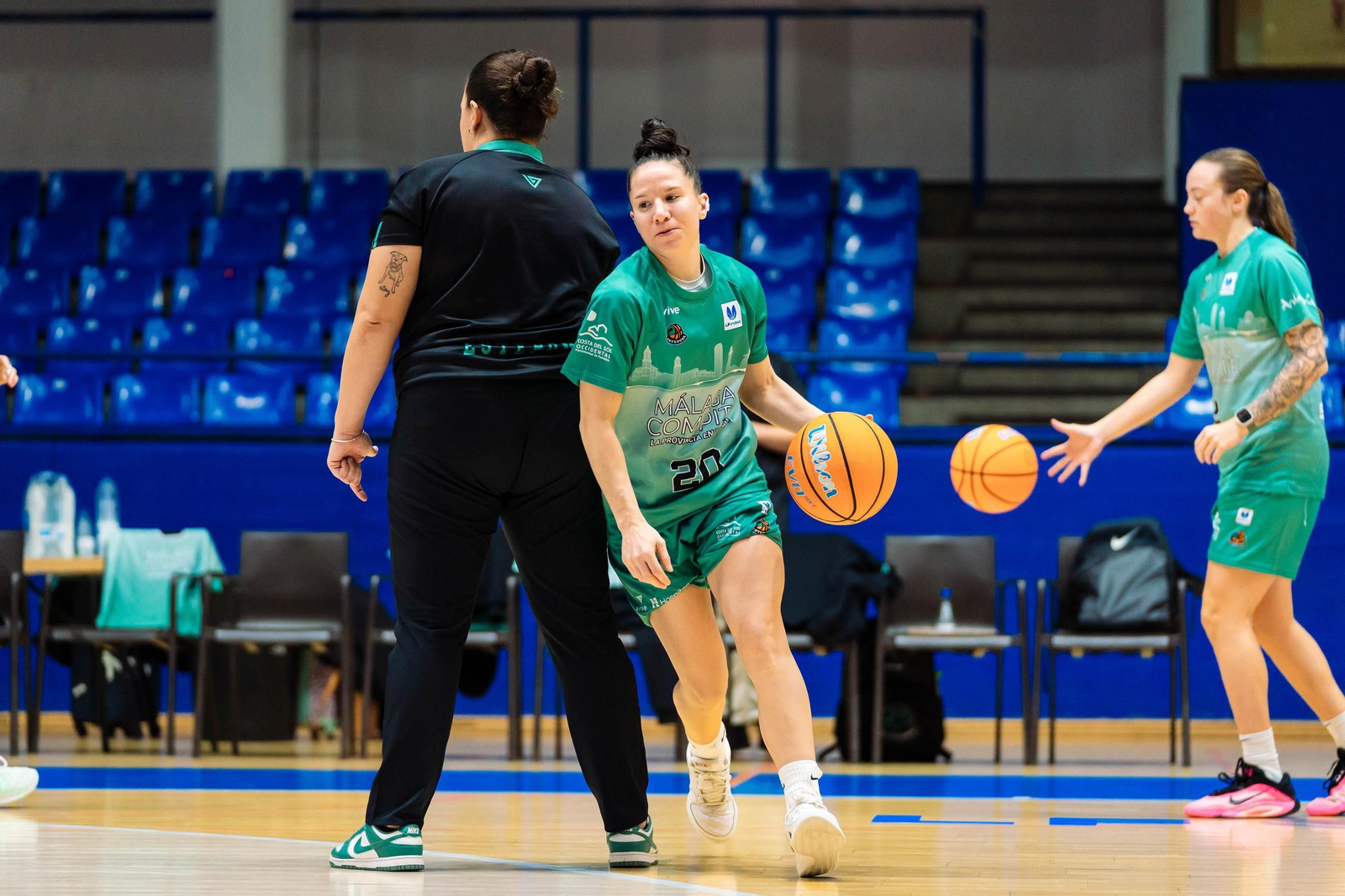 El CAB Estepona da vida al Movistar Estudiantes (85-60)