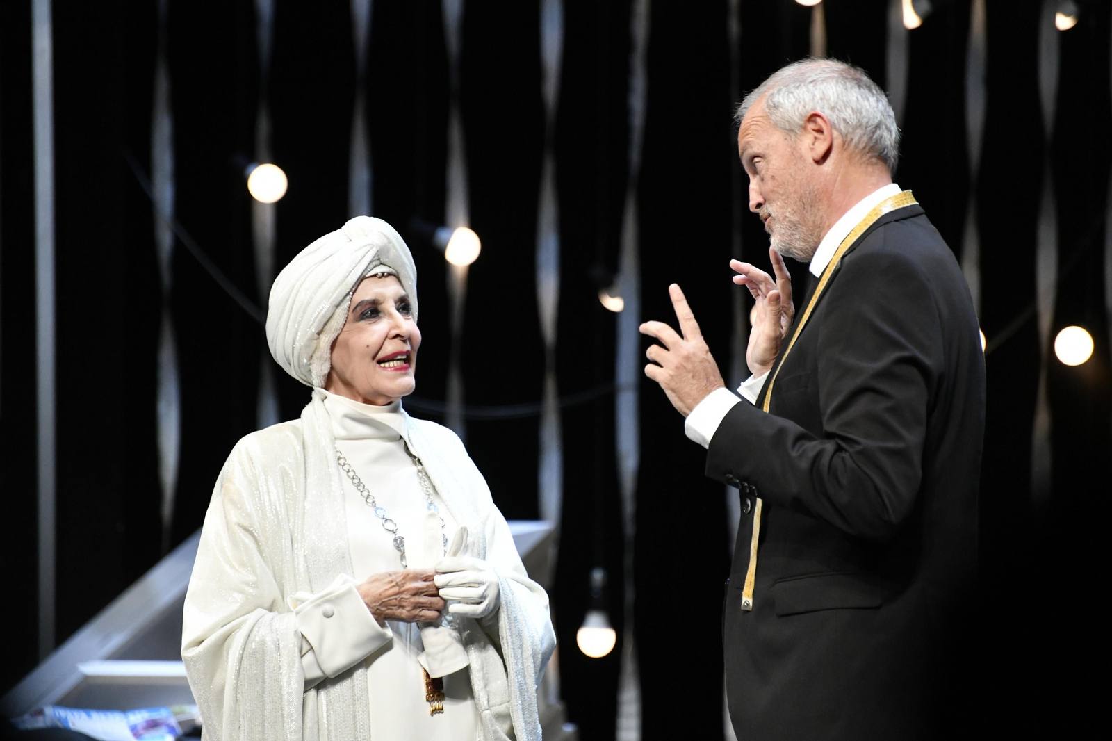 Concha Velasco y Jordi Rebellón, en una función de ‘El funeral’, programada en Huelva el 4 de abril.