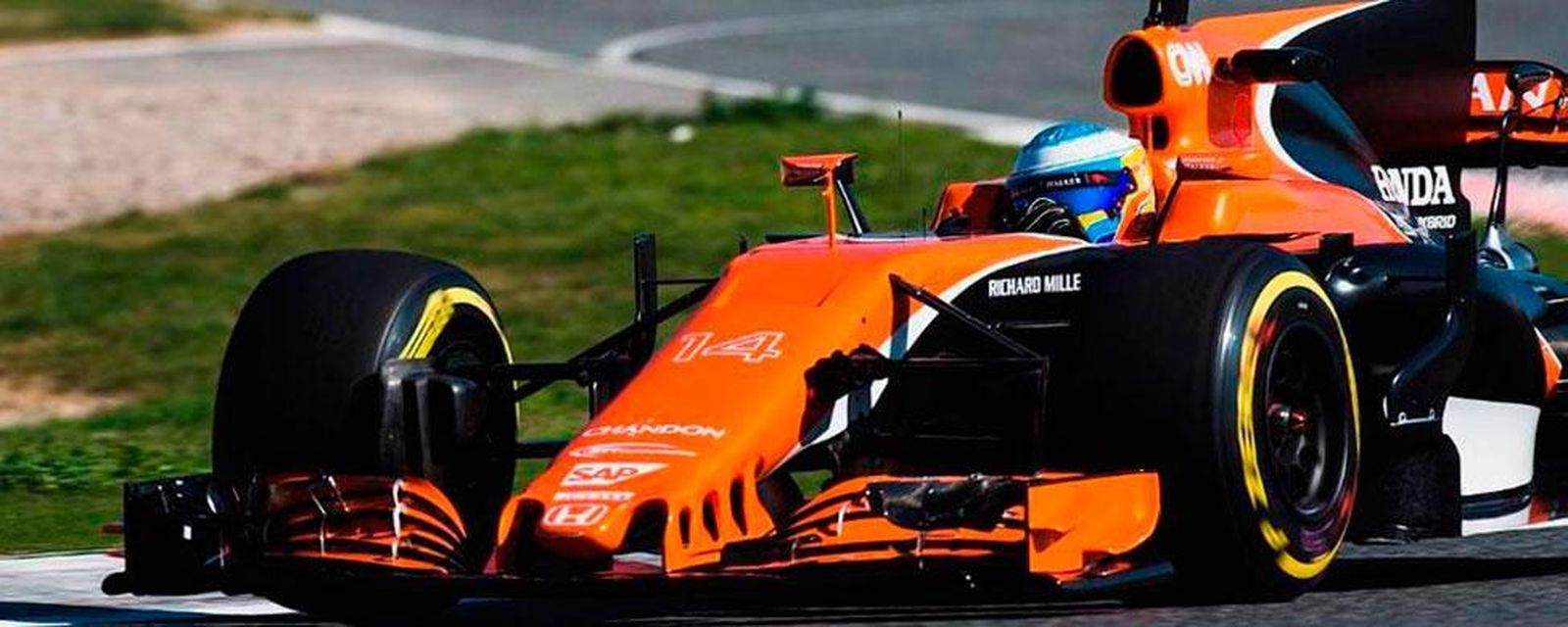 Fernando Alonso con su McLaren.