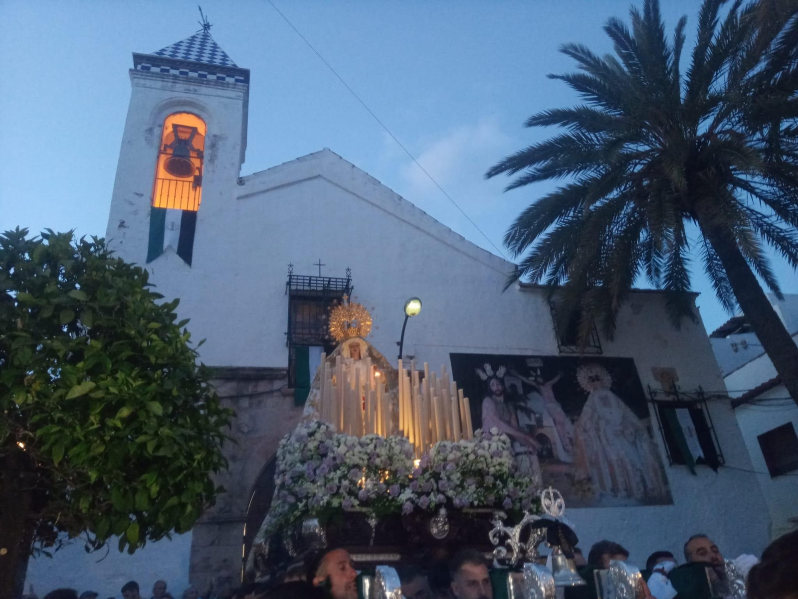 El Cristo Atado a La Columna el Lunes Santo en Marbella, en imágenes