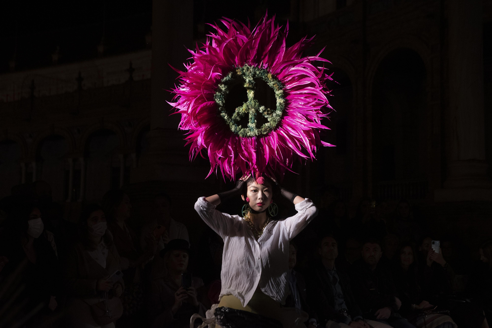 El desfile de Vivascarrión en la pasarela de novia e invitada SIQ 2022, todas las fotos