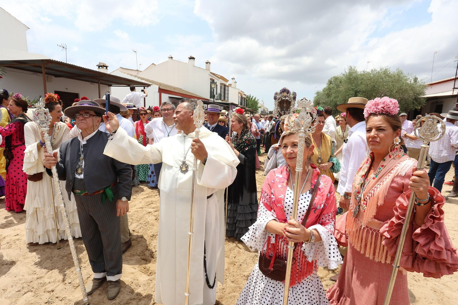 La Hermandad del Rocío de Jerez se presenta ante la Virgen