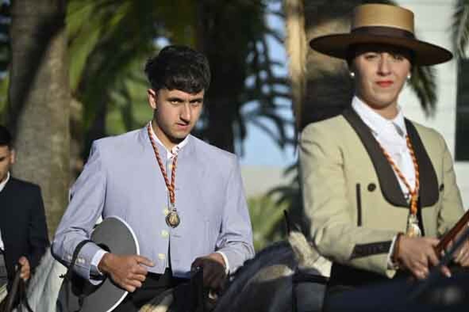 Las mejores imágenes de los peregrinos en la salida de Emigrantes