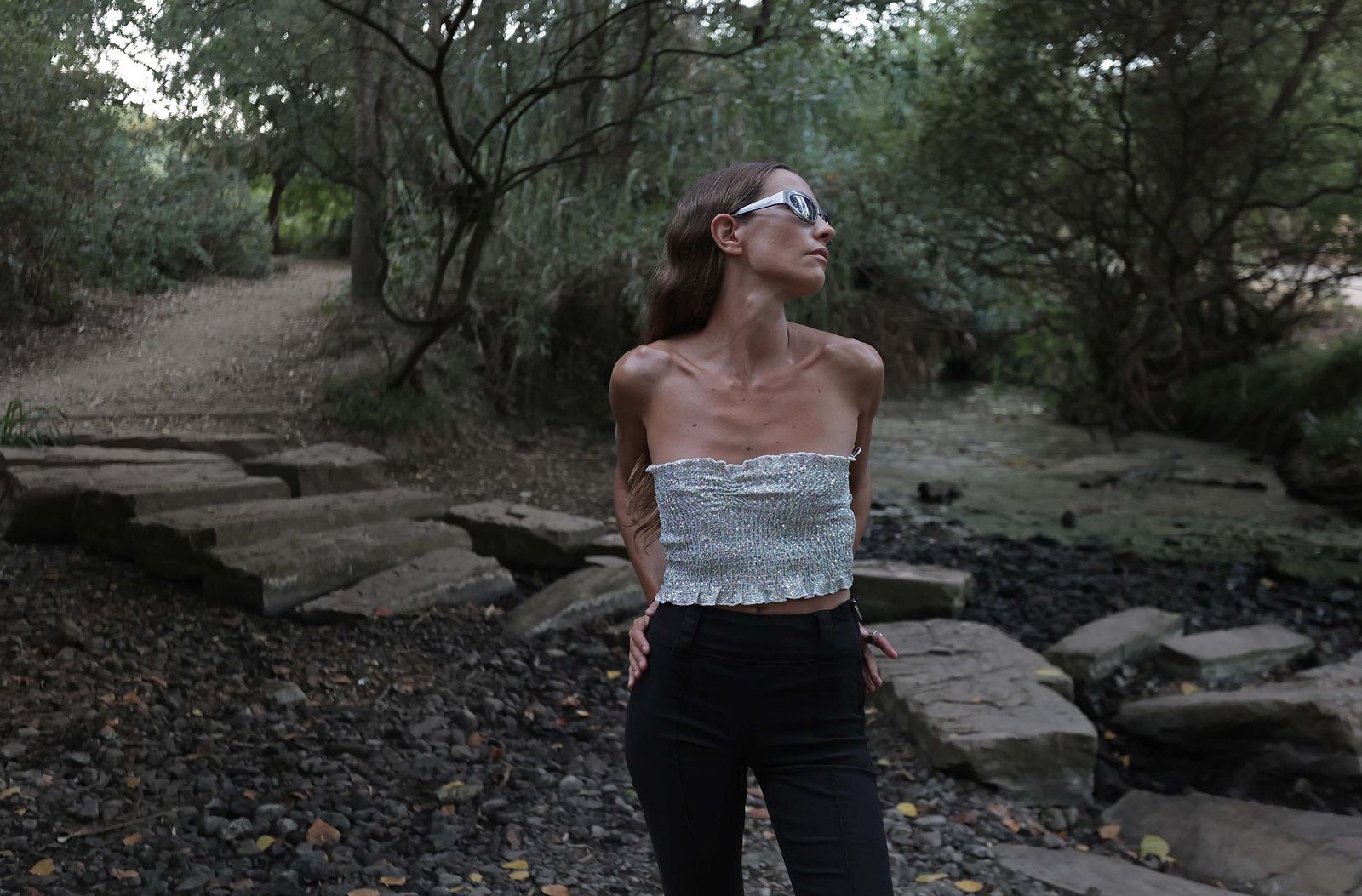 Fotos de Brisa Fenoy en la zona de Getares en Algeciras