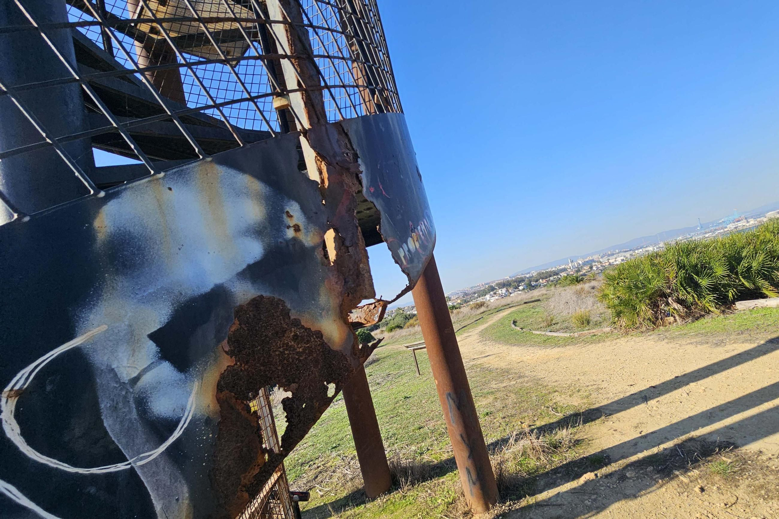 Fotografías del estado del Parque del Centenario de Algeciras