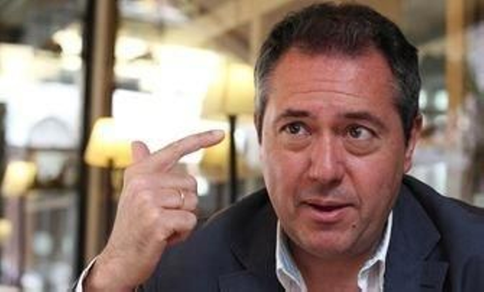 Espadas pide a Zoido conservar la partida de ayuda a domicilio para salvar el servicio