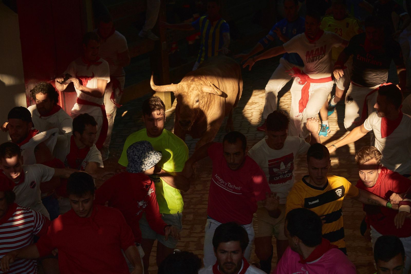 El quinto encierro de los Sanfermines, en imágenes