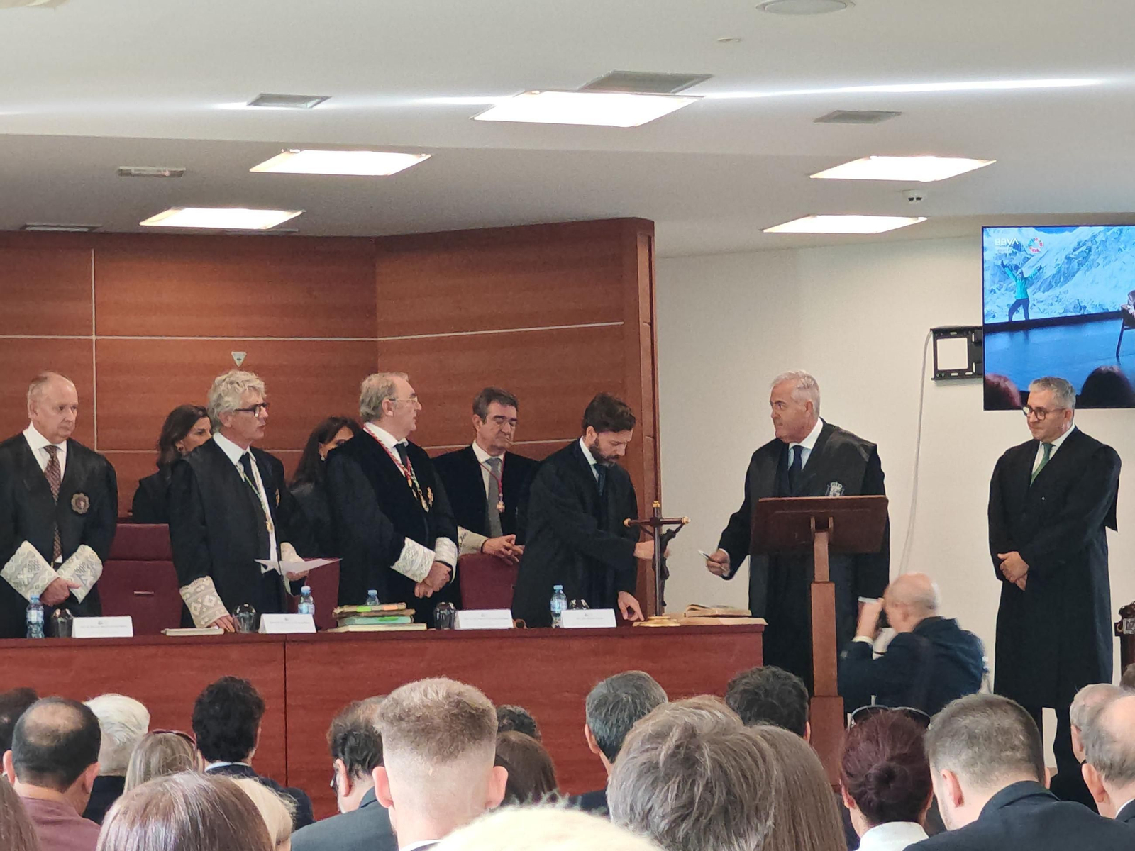 Actos del Colegio de Abogados por Santa Teresa.