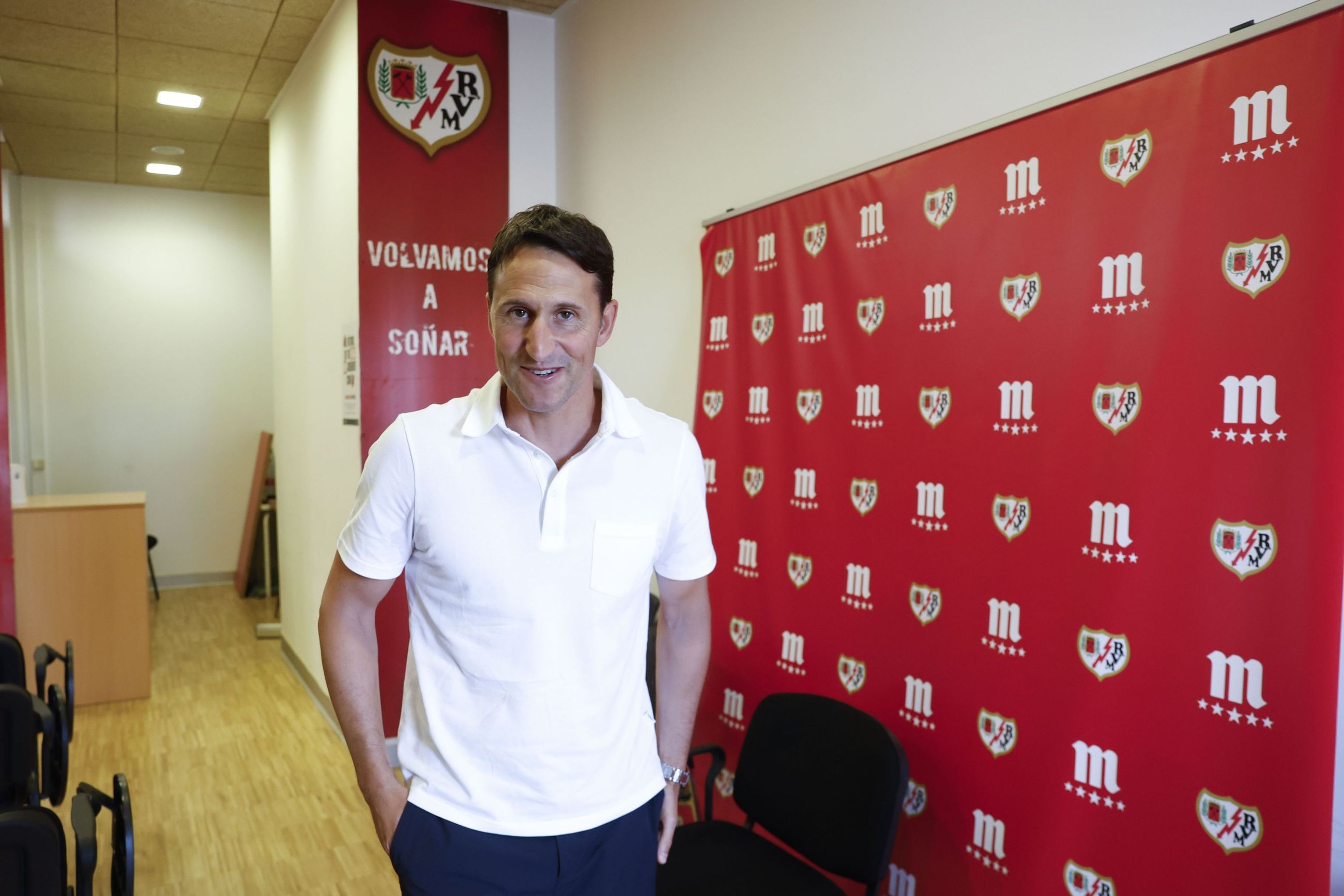 Beñat San José, técnico del Rayo: "El Recreativo tiene equipo para estar incluso en categoría superior"