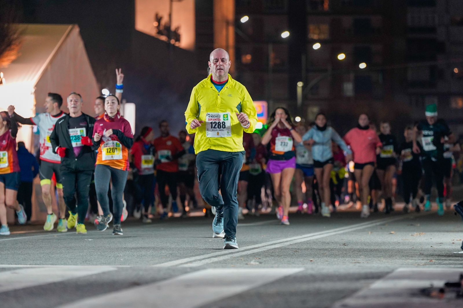 En imágenes: búscate en tu llegada a meta de la Carrera de San Antón 2026 (15)