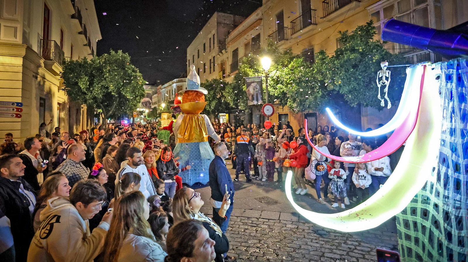 Búscate en la cabalgata de Halloween de Jerez